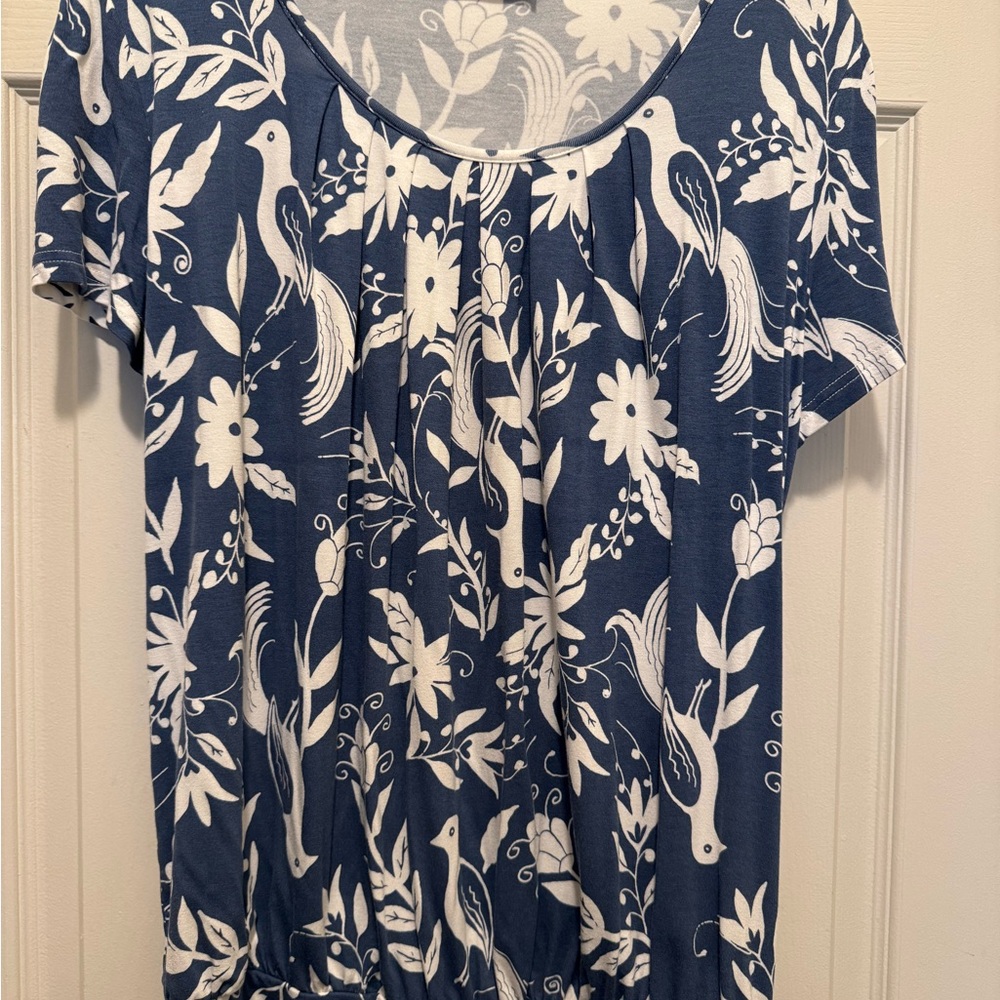 Floral Blue and White Women's Top